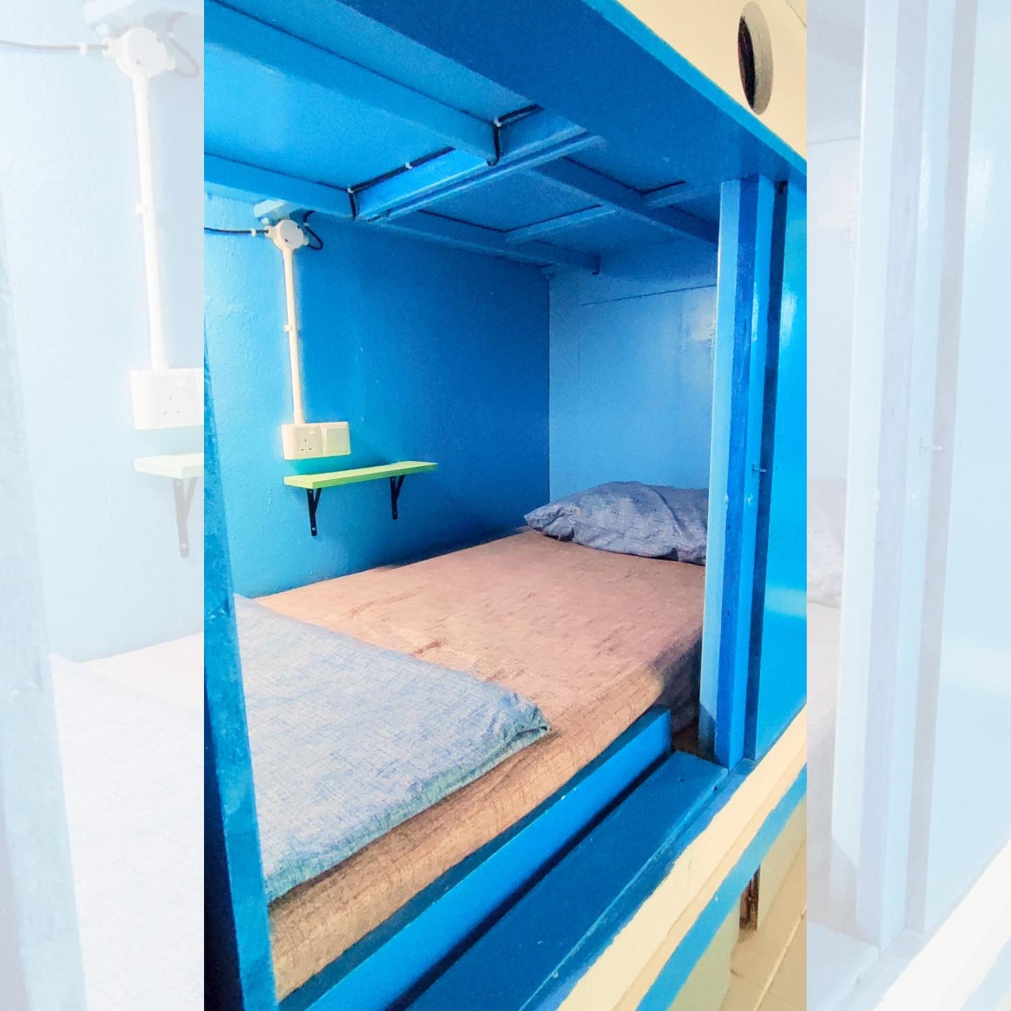 Bestow Capsule Hostel Kuala Lumpur Buitenkant foto