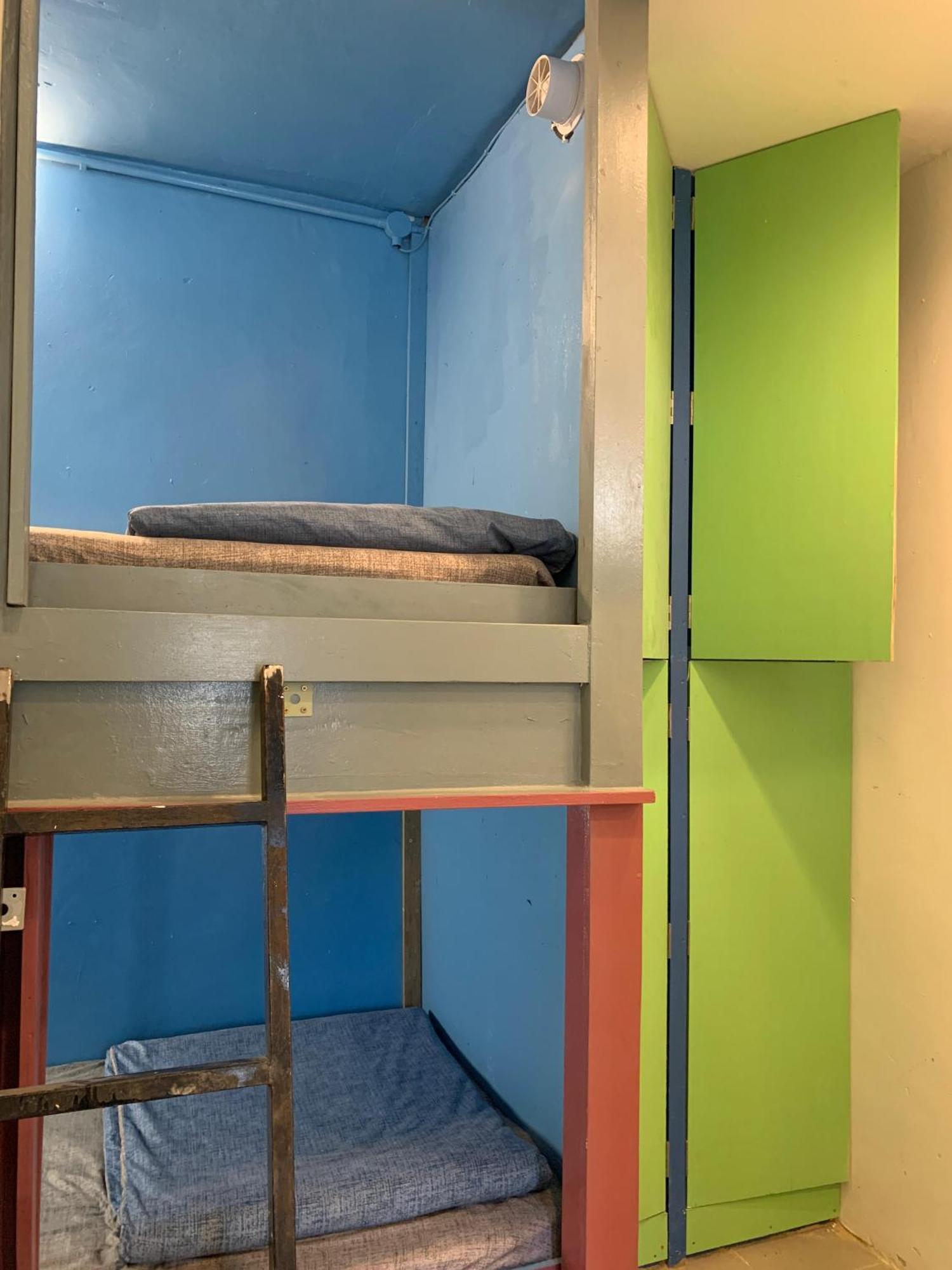 Bestow Capsule Hostel Kuala Lumpur Buitenkant foto